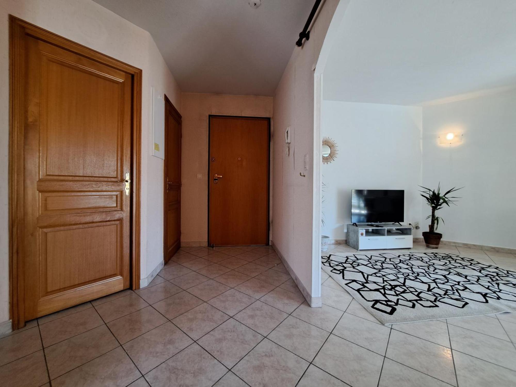 Grand T2 Proche Centre Ville, Vue Mer Et Montagne Bastia  Ngoại thất bức ảnh