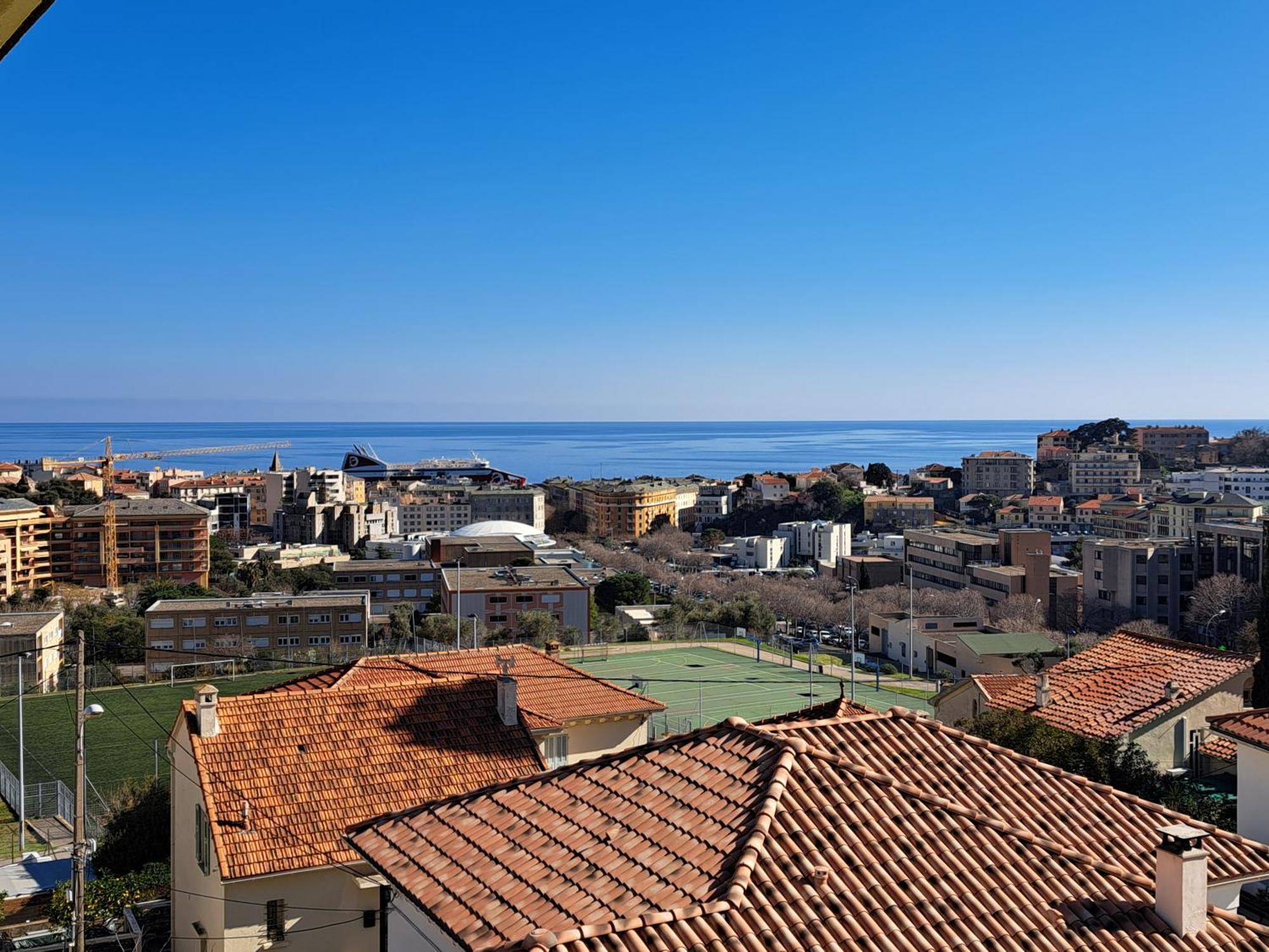 Grand T2 Proche Centre Ville, Vue Mer Et Montagne Bastia  Ngoại thất bức ảnh